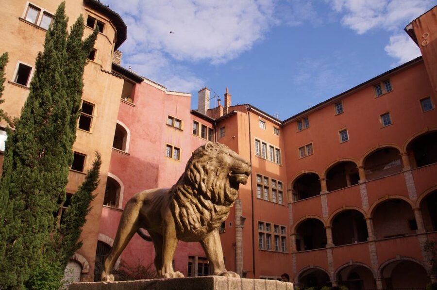 Lyon: Old District Private Guided Walking Tour - Is $217 per person reasonable?