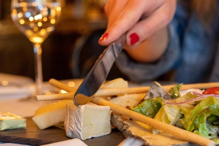 Lyon Old Town Food Tour: Full French Meal with Wine - Starting at Place Saint-Jean