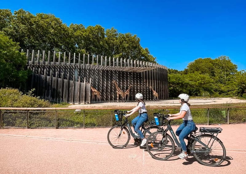 Lyon: Parc Tête d'Or eBike Tour - Starting through Lyon’s Peninsula