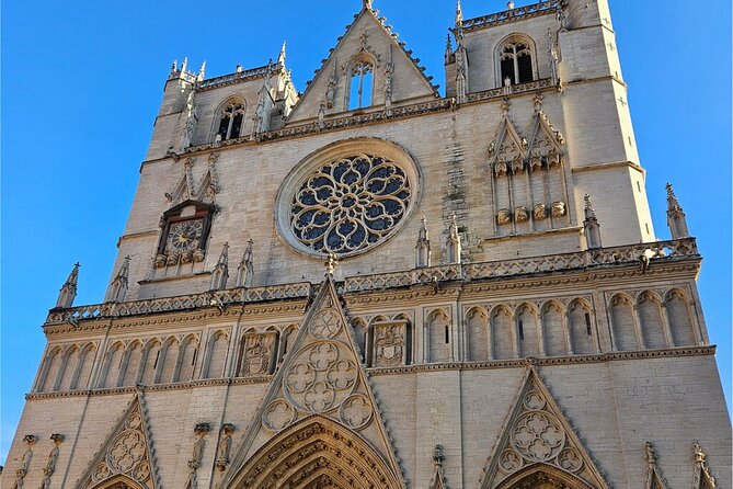 Lyon's History and Must-Sees with a Local! (English Walking Tour) - Starting at Saint-Jean, where Lyon’s story begins