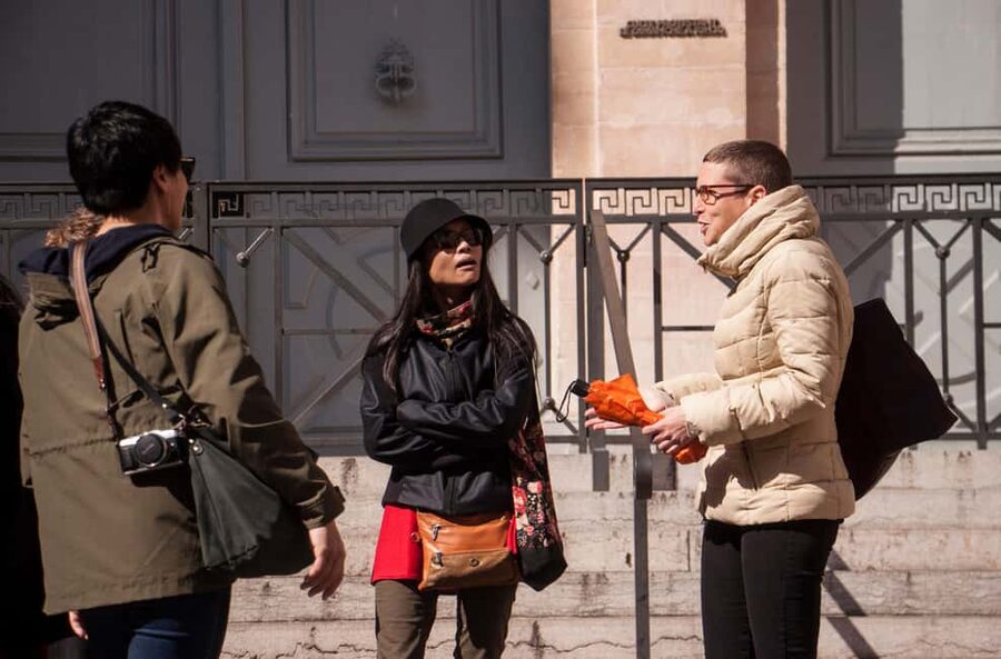Lyon: Secret Food Tour - Crossing the Saône toward the Presqu’île