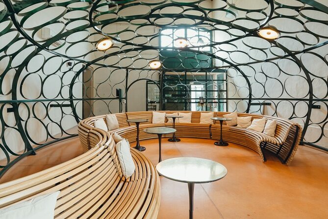 Maison Noilly Prat VIP tour, wine and vermouth tastings - Is the $20.56 price good value?