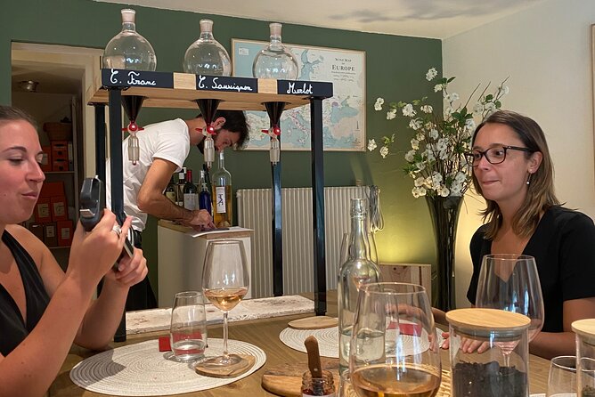 Make your own cuvée of Bordeaux wine - Starting at Le Pied à Terre on Rue Judaïque