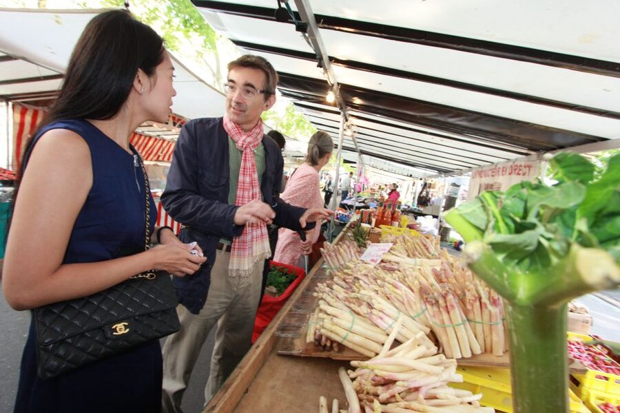 Market Visit and Cooking Class with a Parisian Chef - Choosing ingredients with Dominique, Frédéric, or Marthe