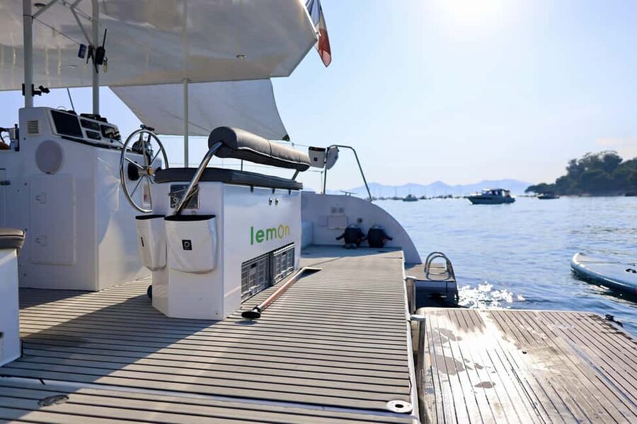 Marseille: Calanques Catamaran Tour & Standup Paddle - What the $93 price really buys you