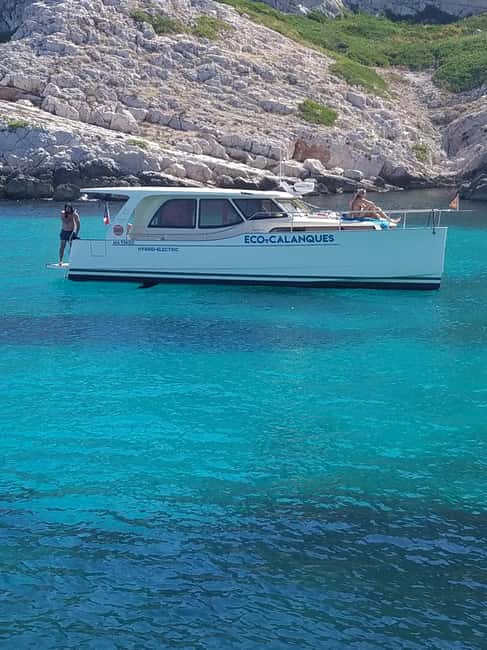 Marseille: Calanques National Park Boat Trip with Swimming - Leaving the Old Port for Château d’If