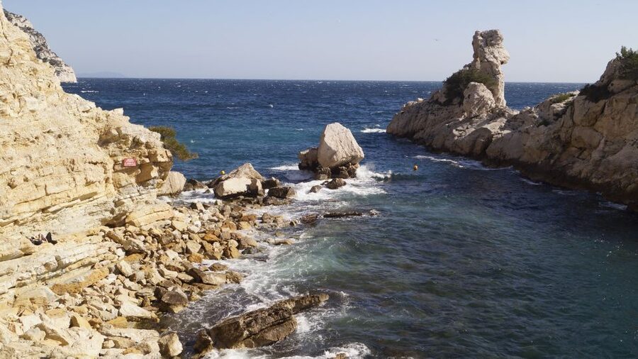 Marseille: Calanques National Park Guided Hike with Picnic - The guides make a real difference
