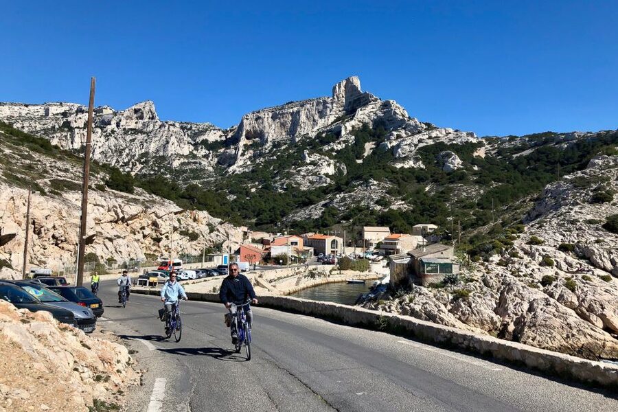 Marseille: Full-Day Guided E-Bike Coast & Calanques Tour - Callelongue Cove and the limits of a bicycle tour