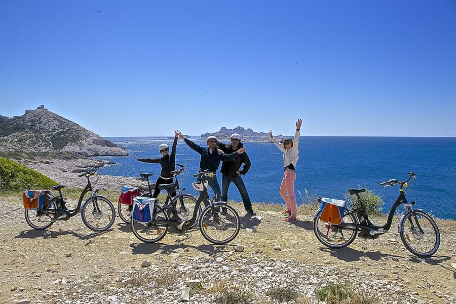 Marseille: Full-Day Guided E-Bike Coast & Calanques Tour - Guides, group size, and the feel of the day