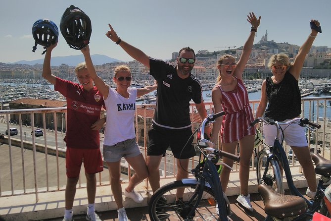 Marseille Grand E-Bike Tour : "le tour du Fada" - Palais du Pharo and views over the harbor