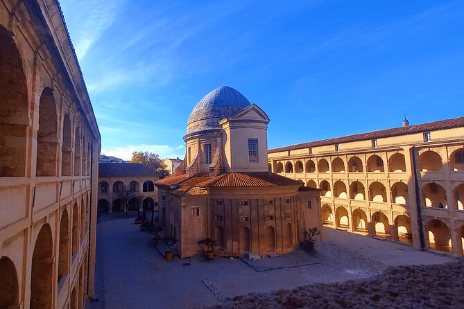 Marseille Guided Tour for 4 Hours with a Bilingual Local Guide - Starting beneath the domes of La Major