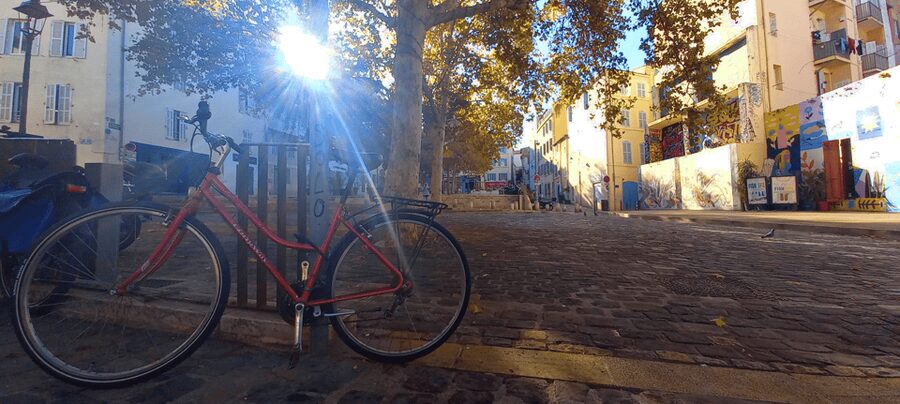 Marseille: Half-Day City Highlights Guided Walking Tour - Who should book this tour?