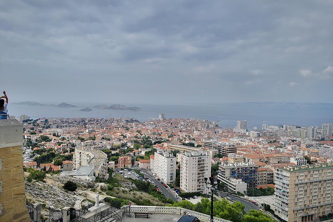 Marseille Shore Excursion: City Sightseeing Tour of Marseille - Guides, group size, and the feel of the ride