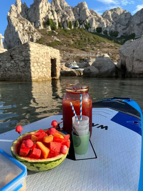 Marseille: stand-up paddle tour - discover the calanques - A proper break at Baie des Singes