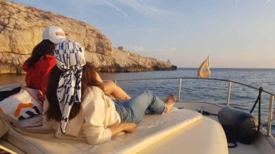 Sunset Boat Cruise with Dinner and Drinks