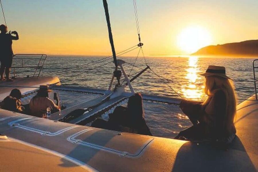 Marseille: Sunset catamaran cruise, buffet & drinks - Sunset views and the risk of disappointing timing