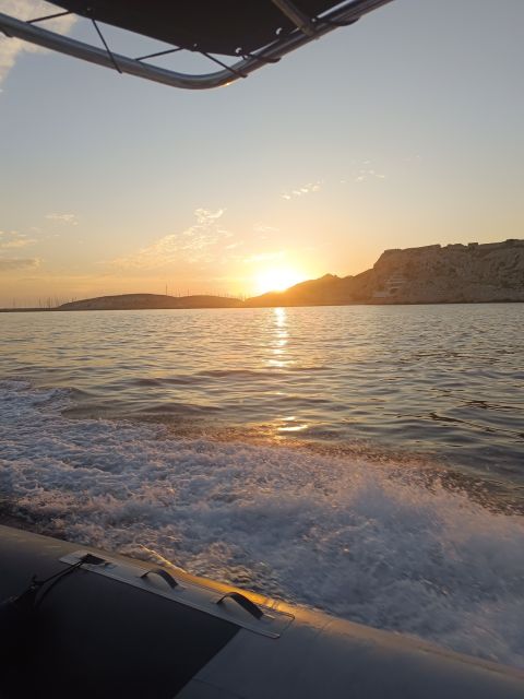 Marseille: Sunset Frioul Archipelago Boat Cruise - Leaving Marseille from the Mucem area