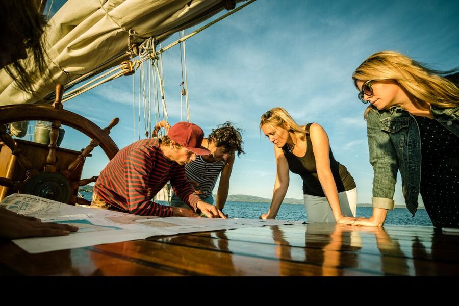 Marseille: Sunset Sailing Cruise with Dinner and Drinks - Key points before you book