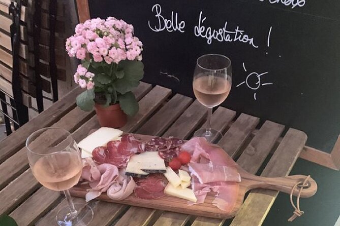 Marseille Sunset Street Food – A Taste of France by Do Eat Better - Stop two: Two glasses in a local wine cellar