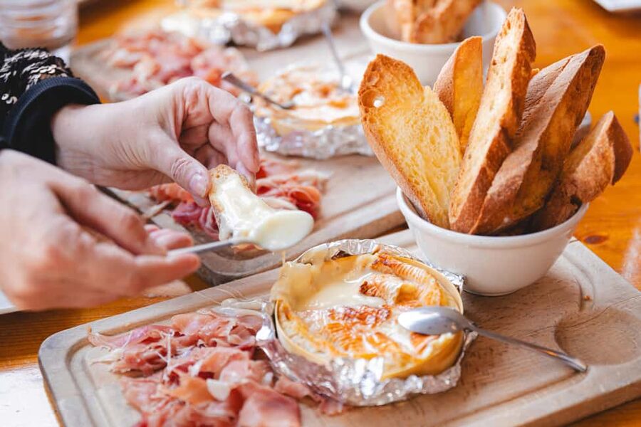 Marseille: Walking Food Tour with Full Meal - Rue Caisserie and the mix of old and new Marseille