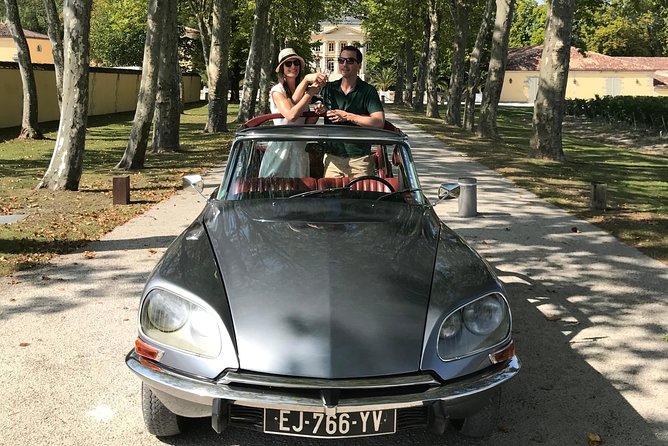 Médoc luxury wine tour aboard a Citroën DS Limousine Convertible - Why the Citroën DS changes the Médoc experience