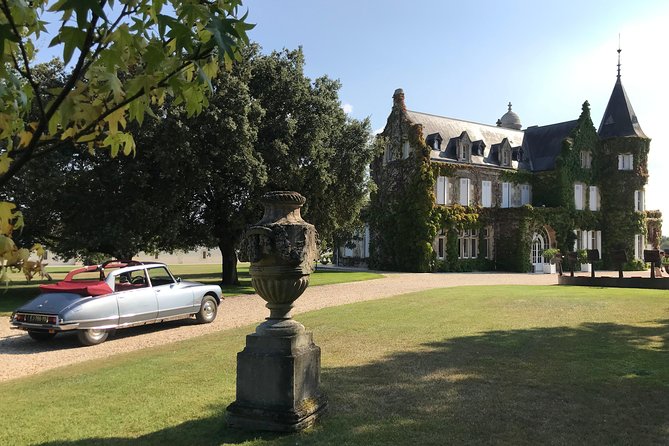 Médoc luxury wine tour aboard a Citroën DS Limousine Convertible - Price, tasting fees, and overall value