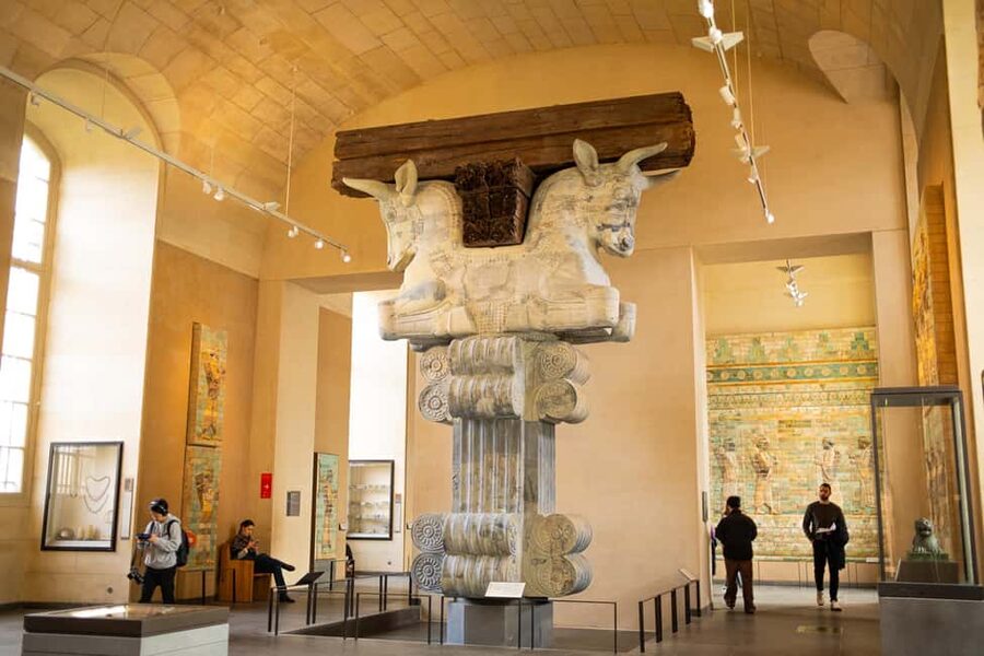 Mona Lisa & Treasures: 6-people Max Louvre Experience - Stories, details, and art beyond the famous names