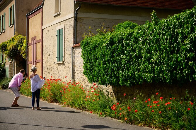 Monet's House and Garden & Giverny Village - What the guide can add