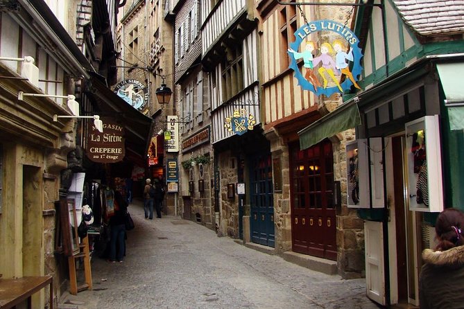 Mont Saint Michel Experience - Shuttle Service from Bayeux - Why this Bayeux shuttle makes Mont-Saint-Michel easier
