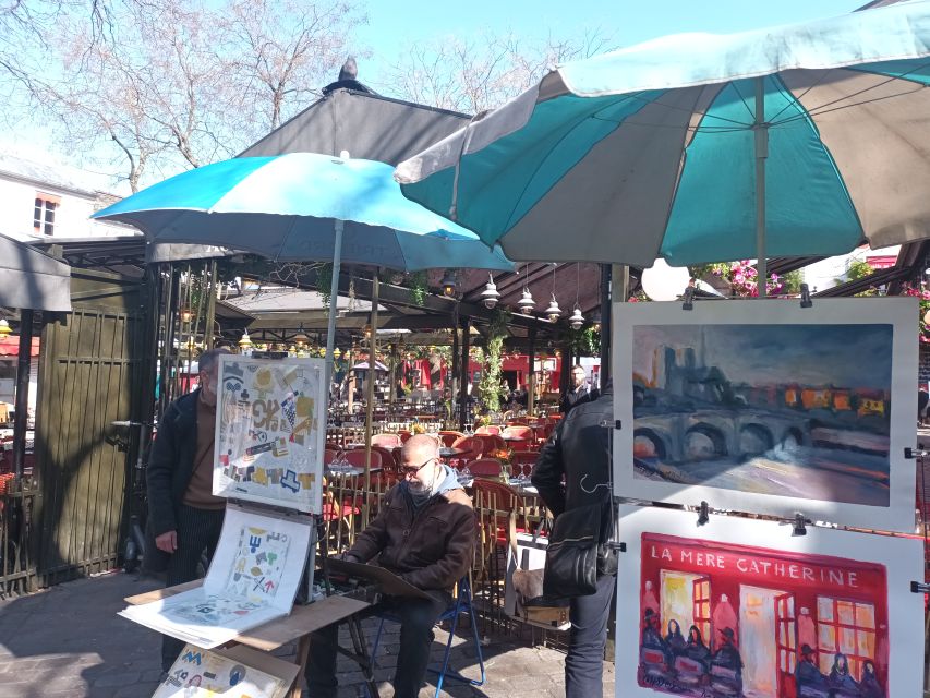 Montmartre: Guided Tour for Kids and Families - Ending beside the Moulin Rouge