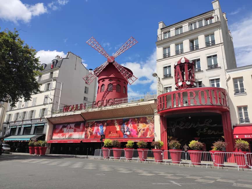 Montmartre Walking Tour with a Local Guide - Key points to know before you book