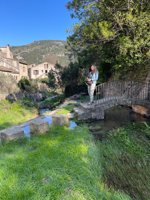 Montpellier: St. Guilhem le Désert and Moureze Day-Trip - What the guiding adds
