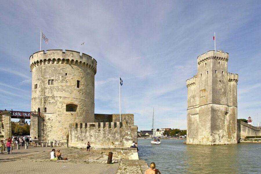 Nantes: Private custom tour with a local guide - Key points to know before booking
