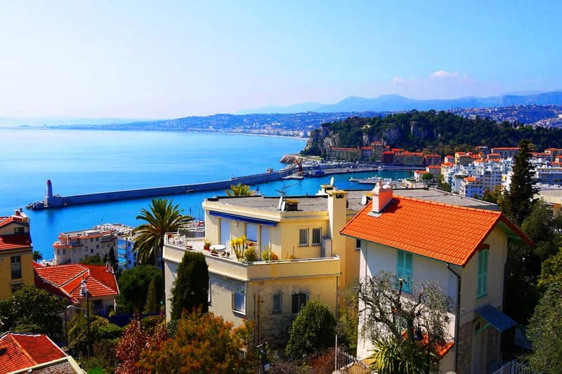 Nice 3Hrs by EBike: Essentials Oldest Districts & Panoramas - Place Garibaldi and Port Lympia
