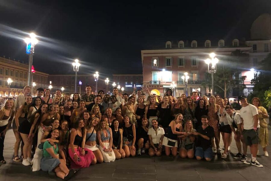 Nice: 4 Bar, 1 Club Riviera Bar Crawl Party with Free Shots - VIP entry and the final club