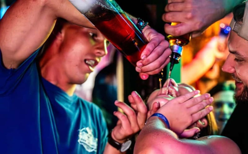 Nice: Bar/Pub Crawl with Free Shots and VIP Entry - First bars: cheap drinks and quick introductions