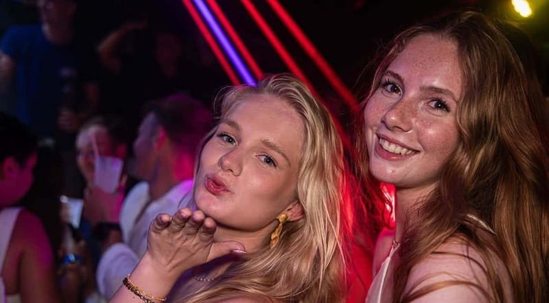 Nice: Bar/Pub Crawl with Free Shots and VIP Entry - What to bring and what not to wear