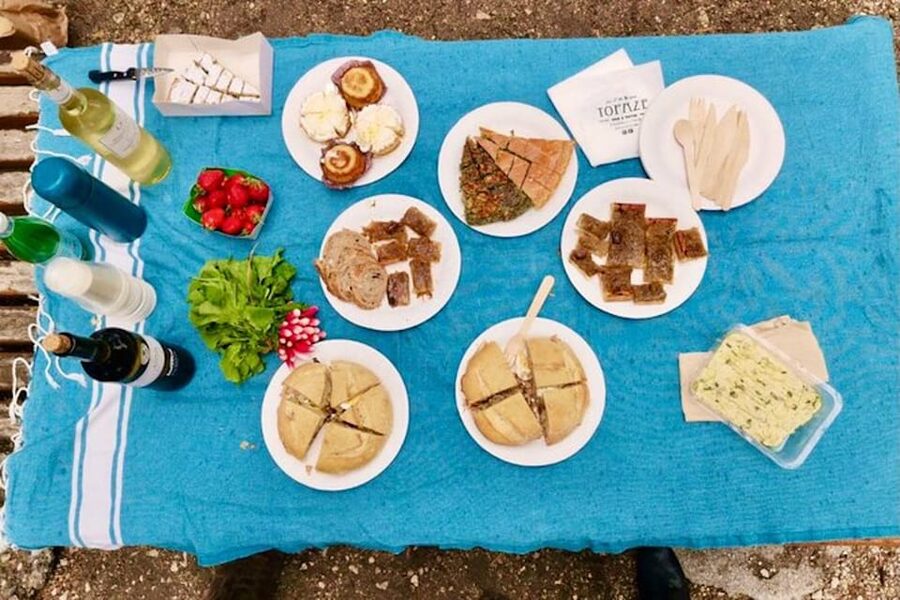 Nice: Food and Wine Old Town Guided Walking Tour - History in the narrow lanes