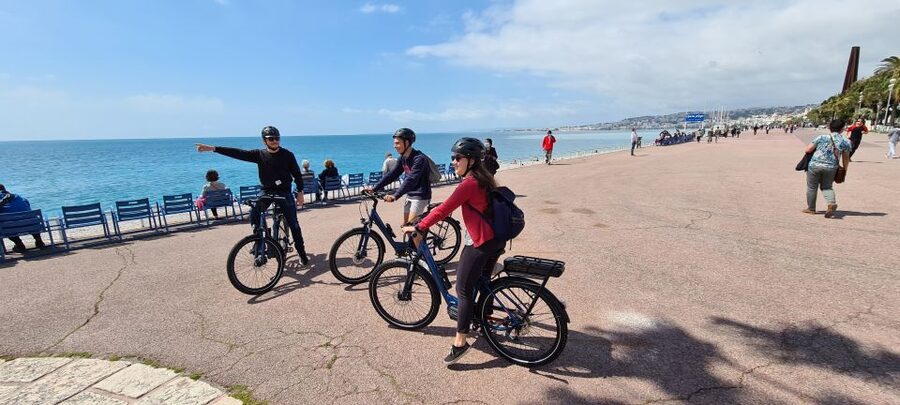 Nice: Panoramic French Riviera E-Bike Tour - Rauba Capéu, Quai des États-Unis, and the #ILoveNICE stop