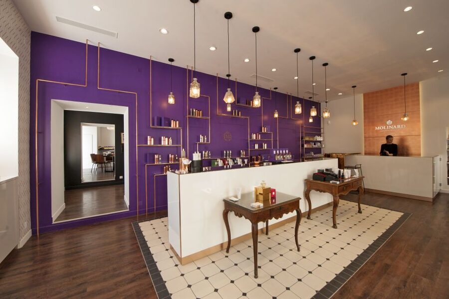 Nice: Perfume Workshop for Children - Choosing a personal fragrance
