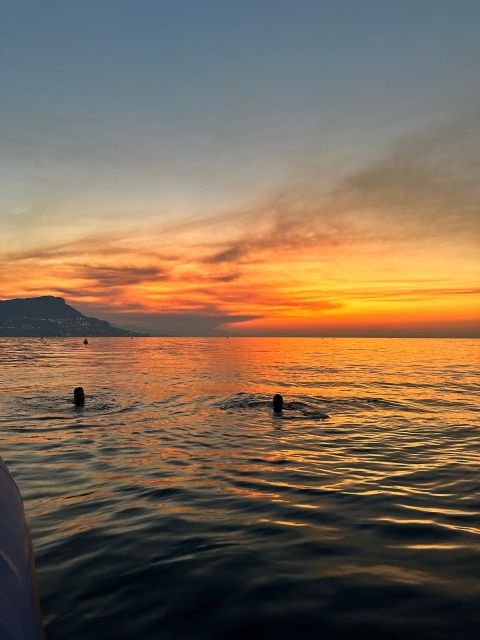 Nice: Saint Jean Cap Ferrat Sunrise Boat Trip with Breakfast - Cruising along the French Riviera
