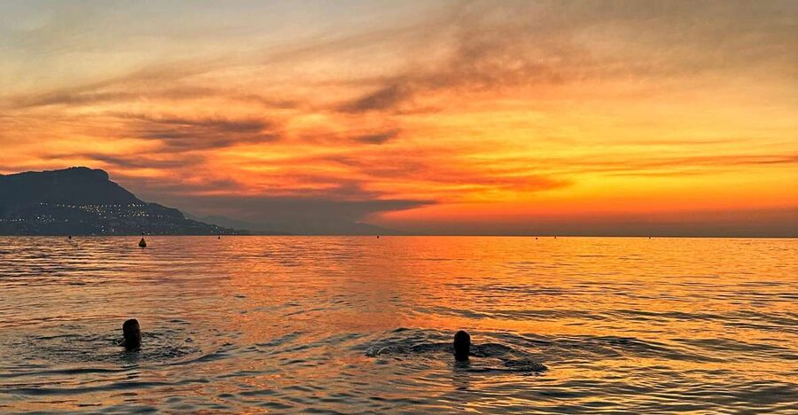 Nice: Saint Jean Cap Ferrat Sunrise Boat Trip with Breakfast - Breakfast with coffee, juice, and music