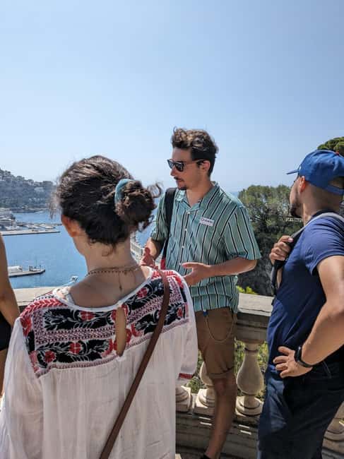 Nice: Sightseeing Walking Tour with certified tour guide - Neuf Lignes Obliques and the route toward the old center