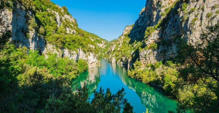Nice: The Gorges du Verdon and Ste Croix Lake Full-Day Tour - The first mountain views toward the Verdon