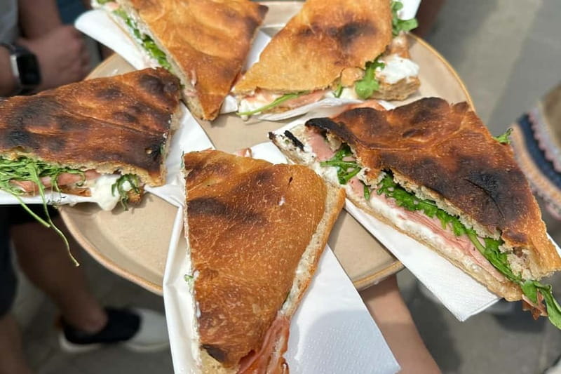No Diet Club : Bordeaux Food Tour in Bordeaux center ! - What the small group changes