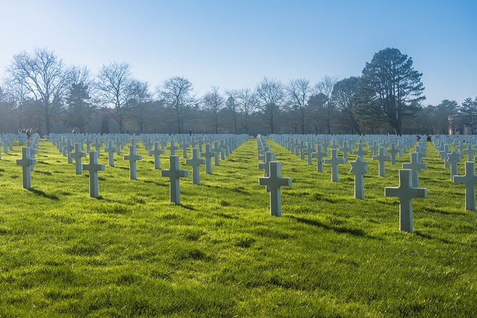 Normandy Guided E-bike tour to Omaha Beach / private tour - Standing on Omaha Beach