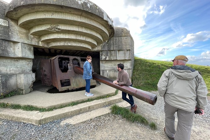 Normandy: Private tour D-Day landing beaches American sector - Caen or Bayeux makes the meeting simple