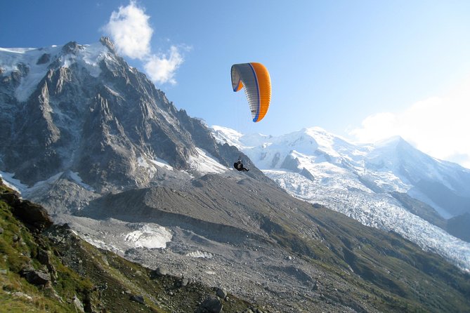 paragliding discovery flight - Taking the lift to a Chamonix launch point