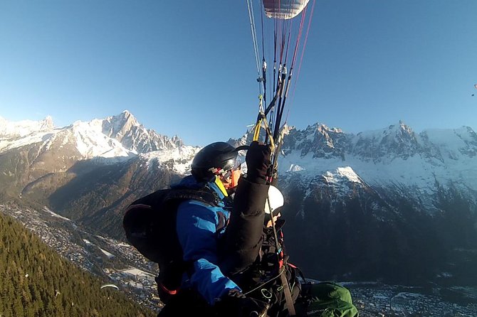paragliding discovery flight - Running into the air with your instructor
