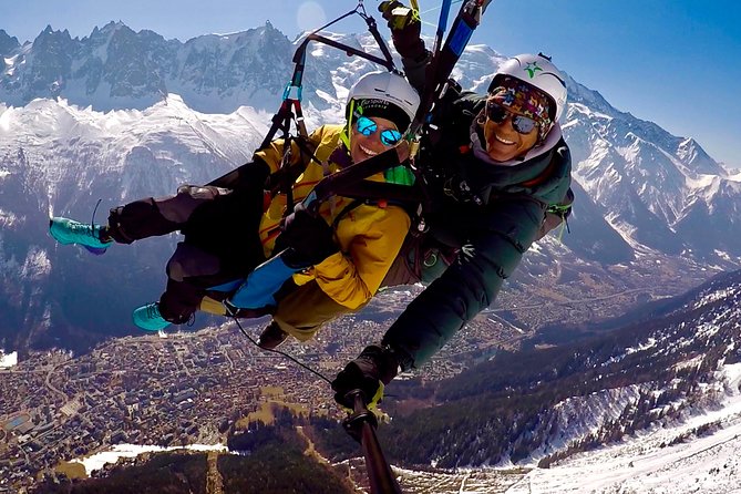 Paragliding Tandem Flight over the Alps in Chamonix - The pilots make a big difference